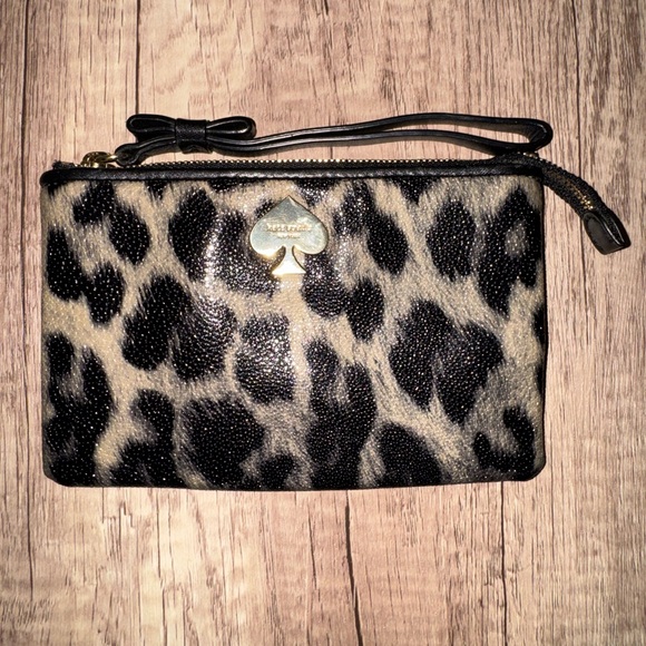 kate spade Handbags - Kate Spade Leopard Wristlet Animal Print Y2K Glam Small Zip Pouch Bag
